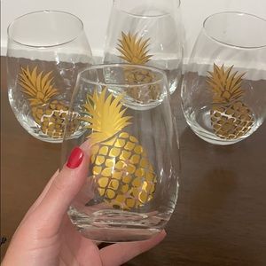 Set of 4 Gold Pineapple Wine Glasses